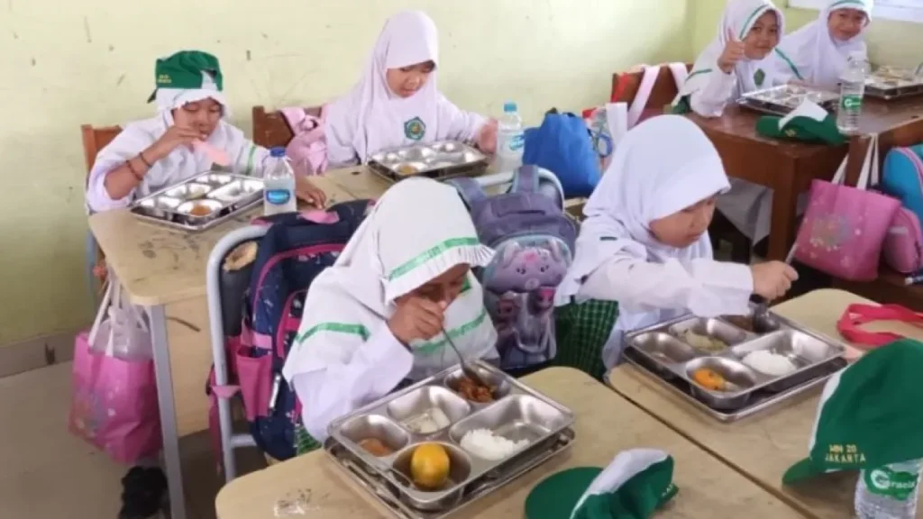 Menjaga Gizi di Bulan Puasa lewat Keberlanjutan Program MBG